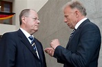 Bundesfinanzminister Wolfgang Schäuble (CDU), seine Ehefrau Ingeborg ...