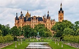 Fonds d'écran Le château de Schwerin en Allemagne 1920x1200 HD image