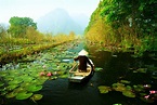 Yen stream on the way to Huong pagoda in autumn, Hanoi, Vietnam ...