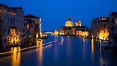 7 Romantic Things to Do in Venice at Night - Bookaway