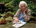 Jean Craighead George, Children’s Author, Dies at 92 - The New York Times