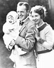 Stan Laurel,Lois Neilson And Daughter Lois Laurel - 9GAG