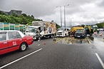 吐露港8車串燒 吸糞車爆缸「黃金」滿地 - 晴報 - 港聞 - 新聞二條 - D160818