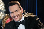 Victor Manuelle to Co-Host the 2020 Latin Grammys: Exclusive | Billboard
