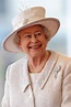 Reina Isabel II ha fallecido: Su vida, biografía y su labor en la ...
