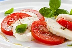 Recette tomates à la mozzarella - Marie Claire