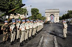 Las fotos más impresionantes del desfile militar por la Fiesta Nacional ...