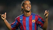 Ronaldinho im Porträt - der lächelnde Magier, der mit dem schönen Spiel ...