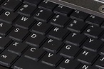 File:QWERTY keyboard.jpg - Wikipedia