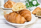 Croissants, the easy recipe to make them at home