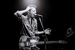 The Clash: La canción que Joe Strummer compuso como protesta por la ...
