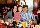 4 Potret Joan Lin Feng Jiao, Istri Jackie Chan yang Anggun : Okezone ...