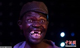 津巴布韦选丑大赛 众多男子角逐“最丑先生”_频道_凤凰网