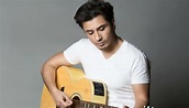 Ali Zafar advises fans to listen his new song 'Akhiyaan' with 'headphones'