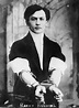 20 Amazing Photographs of Harry Houdini, a Famous Magician and Escape ...