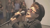 Yoko ono cantando IMPERFECTO de RESANTA! - YouTube