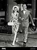 MARY HAYLEY BELL JOHN MILLS SCHAUSPIELER MIT FRAU (1947 Stockfotografie ...