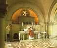 Tombe de l'impératrice Eugénie de Montijo | St michael, Catholic, Empire
