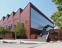 Jinhong Middle School Gymnasium / Le Architects Studio | ArchDaily