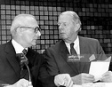Der DDR-Staatsratsvorsitzende Erich Honecker im Gespräch mit... News ...