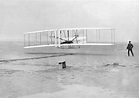 File:The Wright Brothers; first powered flight HU98267.jpg - Wikimedia ...