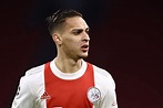 Chelsea joins Man United in race for Ajax forward