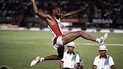 Kein Tag wie jeder andere: Mike Powell springt Weitsprung-Weltrekord ...