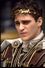 Joaquin Phoenix as Commodus | Gladiator movie, Gladiator 2000, Joaquin ...