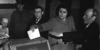 La prima volta in cui le donne votarono in Italia, 75 anni fa - Il Post