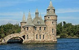 10 Fairy Tale Castles in Canada You Can Visit - Travel Bliss Now