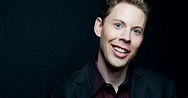 For comic Ryan Hamilton, getting clean laughs just comes naturally ...