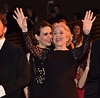 Sarah Paulson Has Been Dating Holland Taylor for 4 Years - Here's a ...