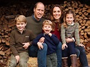 Caras | Divulgado oficialmente o postal de Natal de William e Kate com ...