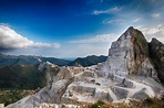 De marmergroeven van Carrara in Toscane bezoeken? Info, tips & tickets