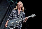 ALICE IN CHAINS’ Guitarist JERRY CANTRELL Interviewed on GIBSON TV ...