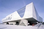 Phaeno Science Centre / Zaha Hadid Architects | Zaha hadid architecture ...