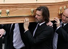 Jim Carrey cargó el ataúd de su exnovia Cathriona White durante funeral ...