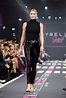 Lena Gercke attends Maybelline show | Fashion, Classy leather pants ...