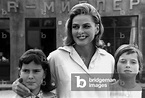 Isotta Rossellini, Ingrid Bergman, Isabella Rossellini, 1964 (b/w photo) by