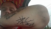 Chiefs Fanatic Tattoos Travis Kelce's Signature to Forearm