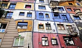 Hundertwasserhaus | Friedensreich Hundertwasser | art | Austria Classic ...