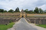 Entrée de la citadelle de Blaye par la Porte Royale photo et image ...