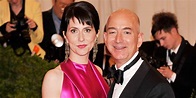Jeff Bezos' Wife Writes Possibly The Most Famous Amazon Review In ...