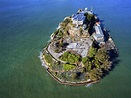 Aerial view of the prison island of Alcatraz in San Francisco Bay ...