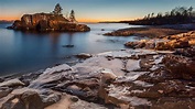 Lake Superior at winter dusk, Thunder Bay, Ontario, Canada | Windows 10 ...