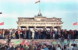 The story of Berlin Wall in pictures, 1961-1989 - Rare Historical Photos