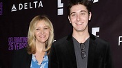 Friends star Lisa Kudrow makes surprise revelation about son Julian in ...