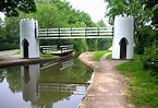 File:Drayton bridges, Birmingham and Fazeley Canal.jpg - Wikipedia, the ...