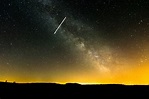 Eine Sternschnuppe? Foto & Bild | natur, landschaft, astrofotografie ...