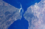 Space in Images - 2012 - 01 - The Strait of Gibraltar, as seen from the ISS